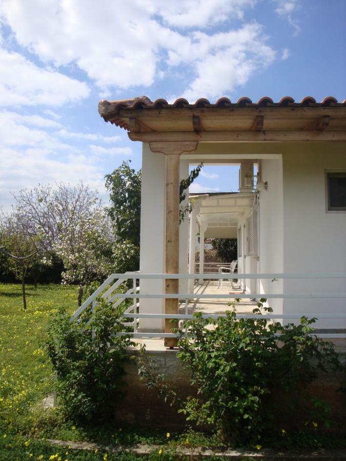 Three Bedroom Country House Magoula  Exterior photo