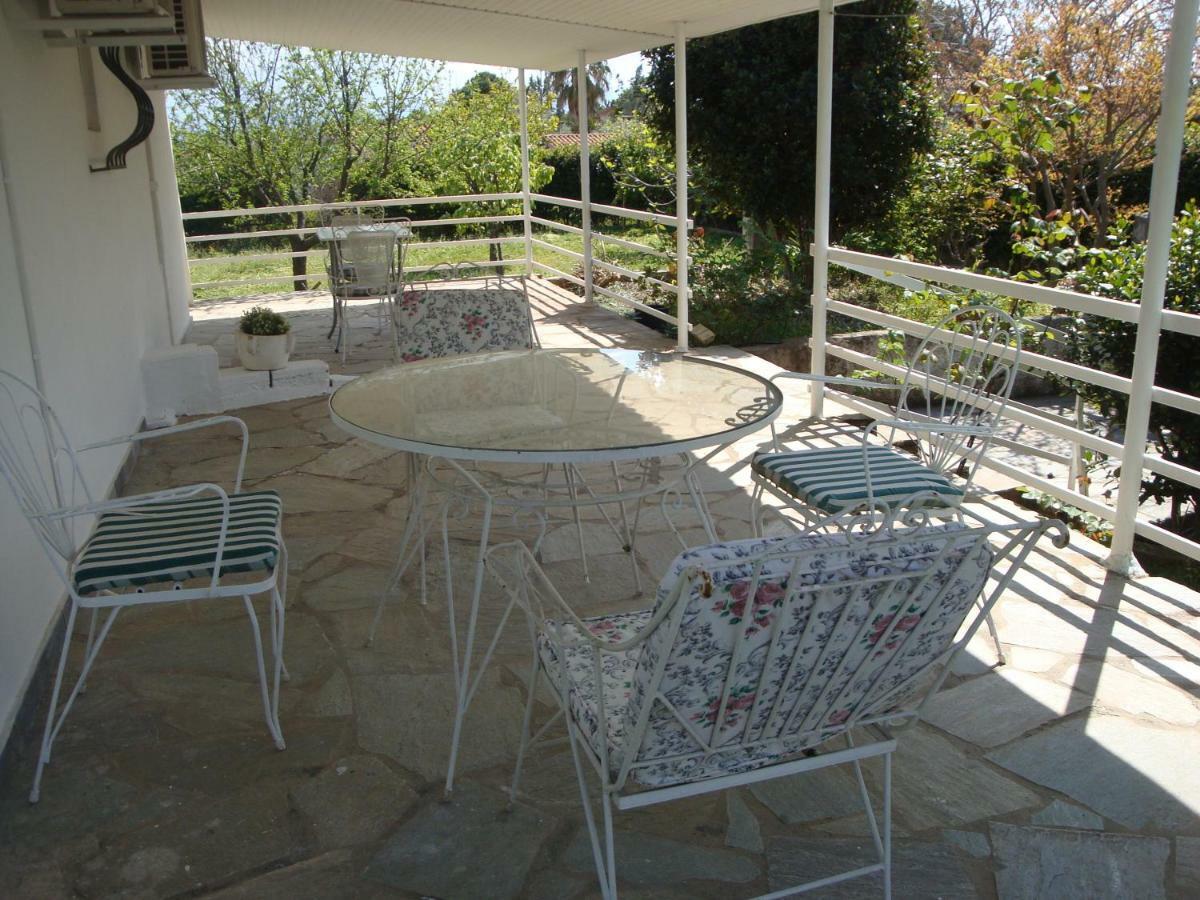 Three Bedroom Country House Magoula  Exterior photo